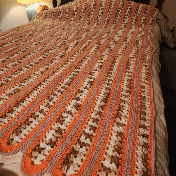 Vintage Handmade Crochet Blanket - Picture 8 of 11